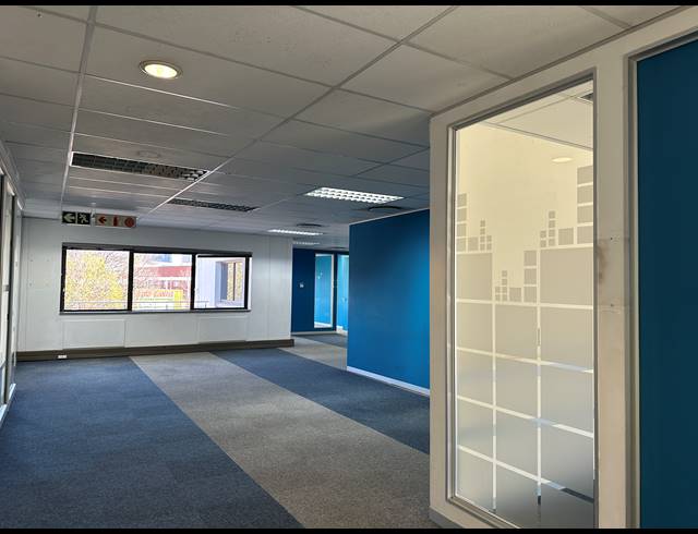 703M² OFFICE TO LET IN CENTURION CENTRAL